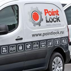 Реклама на автомобиле.